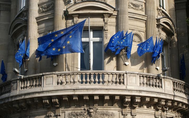 The EU has appointed central authorities in charge of sanctions in each European country. The EU has appointed central authorities in charge of sanctions in each European country.