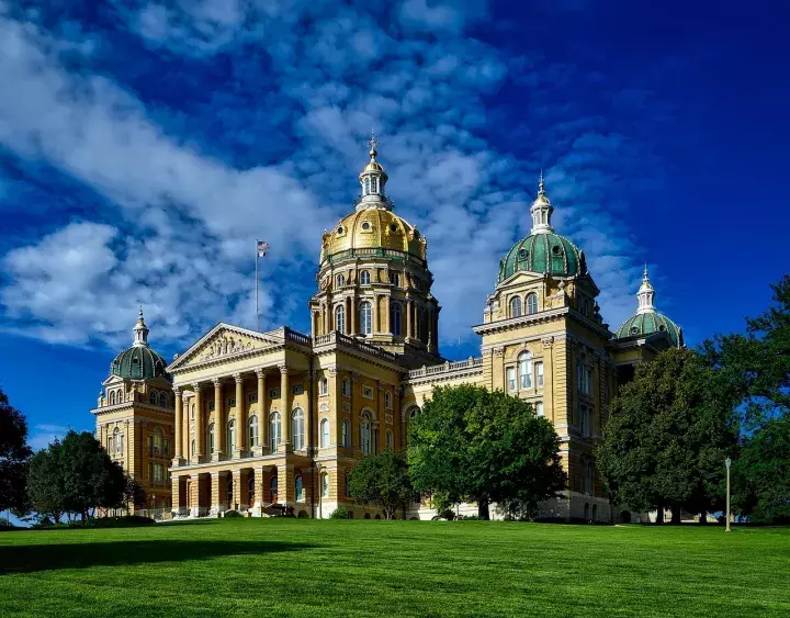 The state of Iowa has switched to a unified certificate for apostille and consular legalization.