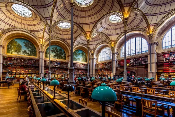 Apostille, legalization and recognition of degrees issued in France