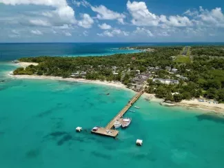 The OECD has reported $ 900 billion in offshore Latin America