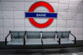 British bank fined £ 264m for possession of laundered money
